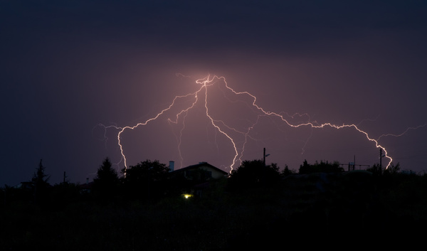 Flash of lightning HD picture 08
