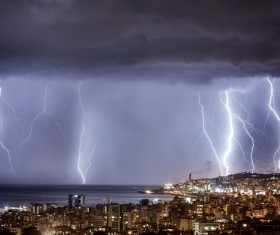 Flash of lightning HD picture 09