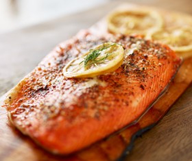 Grilled salmon lemon slice spices HD picture
