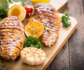 Lemon slices and grilled meat HD picture