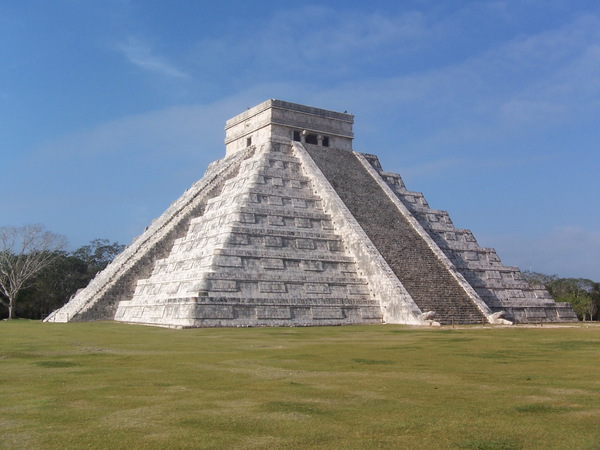Mayan pyramids HD picture
