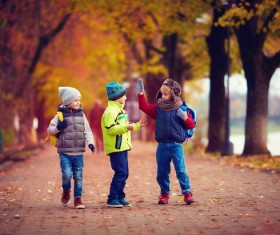 Children walking and playing HD picture