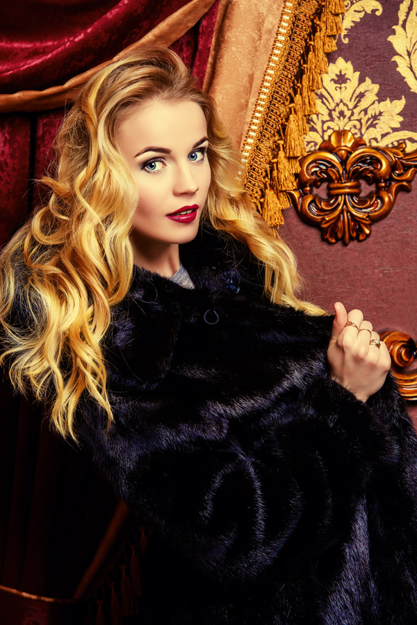 Fashion beautiful blonde woman wearing mink fur coat HD picture 05