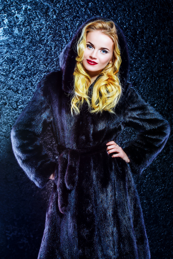 Fashion beautiful blonde woman wearing mink fur coat HD picture 06