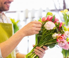 Finishing bouquet man HD picture