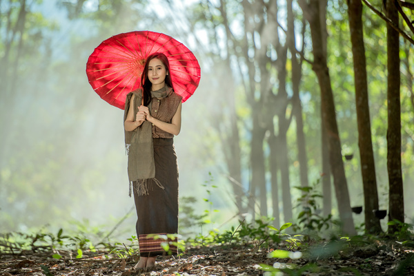 Umbrella of Cambodian women HD picture