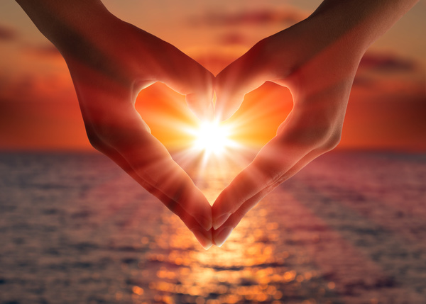 sunset in heart hands HD picture 05
