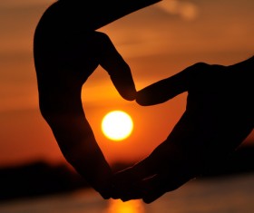 sunset in heart hands HD picture 06