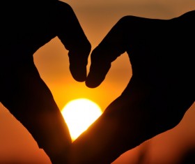 sunset in heart hands HD picture 08
