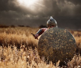 Armed with shields and spears Spartans HD picture 01