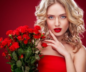 Beautiful blonde woman holding bouquet of red roses HD picture 05