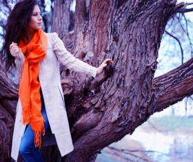 Beautiful girl with a tree photo HD picture 01