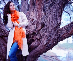 Beautiful girl with a tree photo HD picture 02