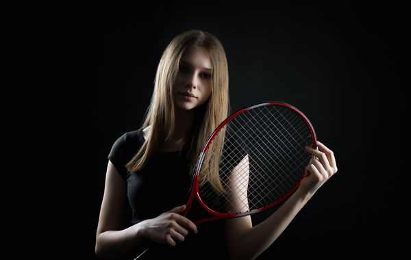 Before a black background holding a tennis racket girl HD picture 02