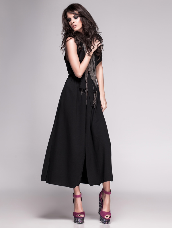 Classic black dress elegant woman HD picture 02
