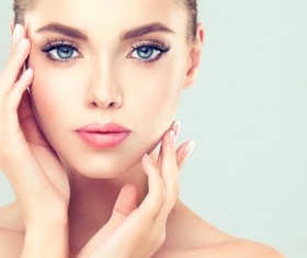 Fashion girl makeup and beautiful hair HD picture 01