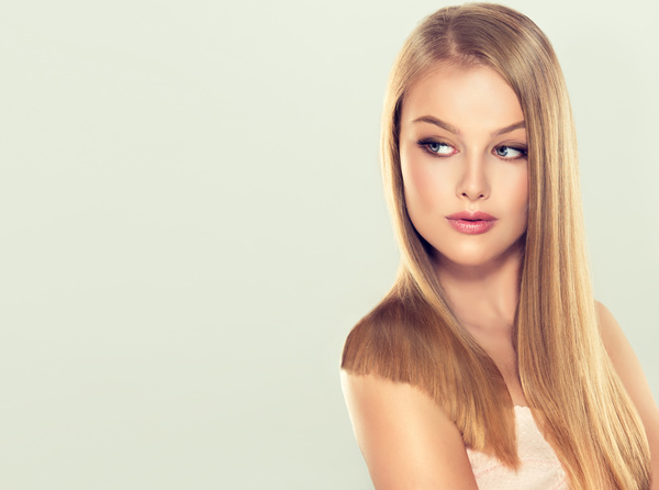 Fashion girl makeup and beautiful hair HD picture 06