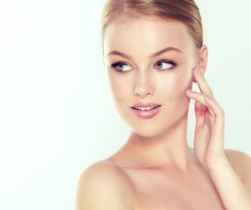 Fashion girl makeup and beautiful hair HD picture 10