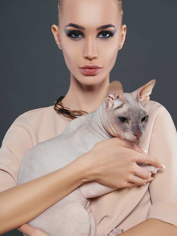 Girl with cat HD picture 01