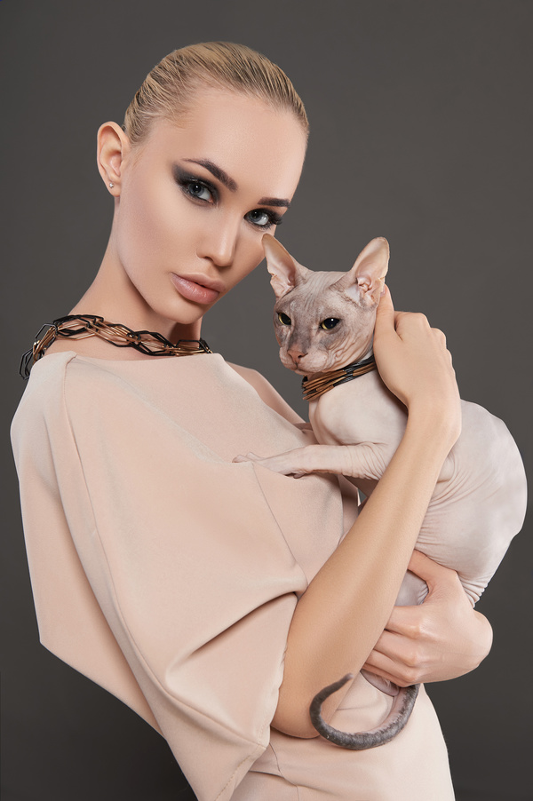 Girl with cat HD picture 04