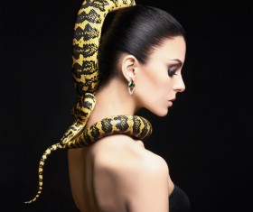 Girl with snake HD picture 03
