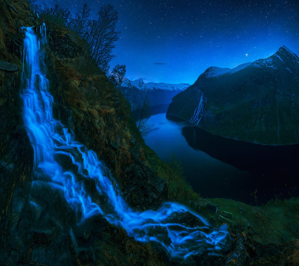 Night of the Geiranger Fjord HD picture