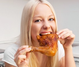 Woman in the kitchen HD picture 04