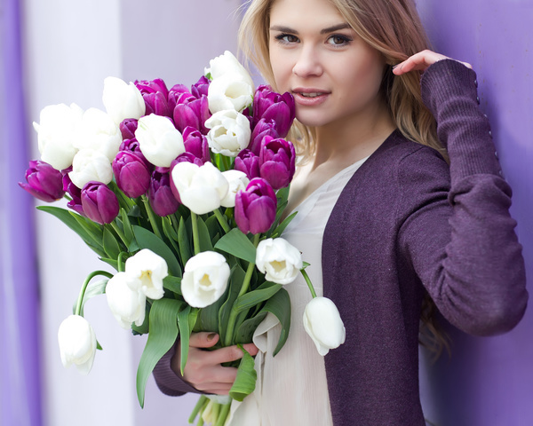 Woman with tulip Stock Photo 03