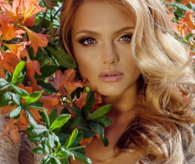 Blonde beautiful woman with flowers 01