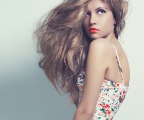 European and American girls fluffy hairstyle HD picture