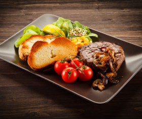 Grilled steak with toast with tomatoes HD picture