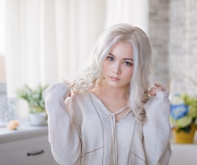 Lovely European girl HD picture