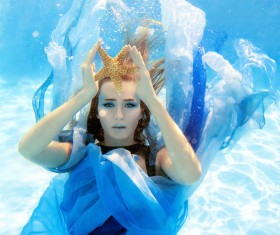 Fashion woman underwater shooting HD picture 04