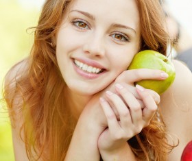 Holding green apple girl HD picture