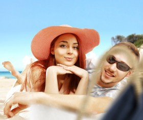 Lying on the beach couple HD picture 01