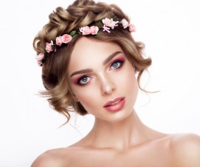 Makeup woman with garlands HD picture