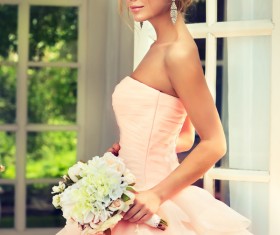 Pink wedding dress charming bride HD picture