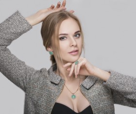 With elegant woman jewelry HD picture