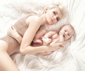 Young and beautiful mom and baby together HD picture