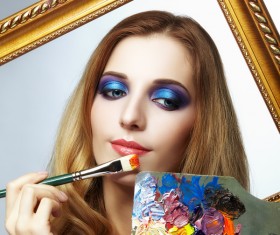 Young woman painter with color palette and paint brush HD picture 02