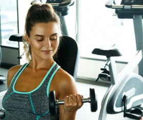 woman exercising in the gym HD picture 01