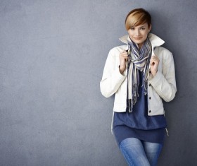 Casual fashion dress up the woman HD picture