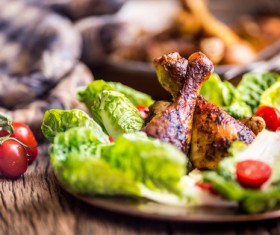 Crisp and delicious fried chicken and vegetables HD picture