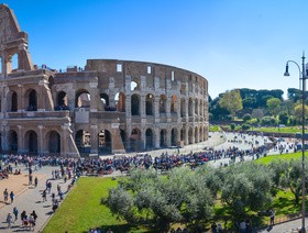 Fashion capital of Italy Stock Photo 01