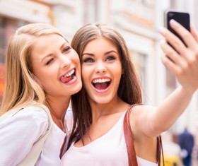 Funny girl self-timer HD picture