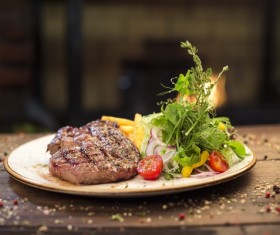 Grilled steak with garnish HD picture