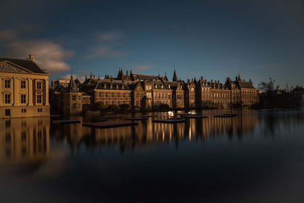 Hague Parliament Building at night Stock Photo