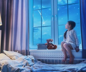 Looking out the window meteor children HD picture