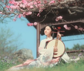 Playing the pipa costume beauty Stock Photo