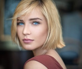 Short hair beautiful girl HD picture